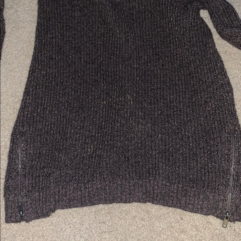 Sweater - Picture 3 of 5